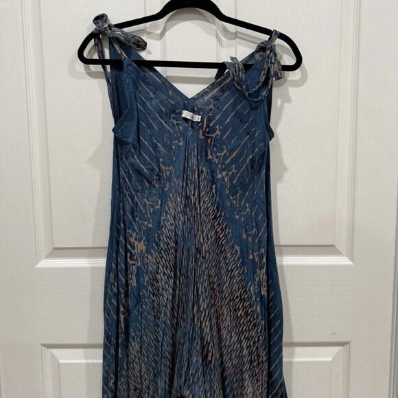 Stylish Blue Jumpsuit - Picture 4 of 10